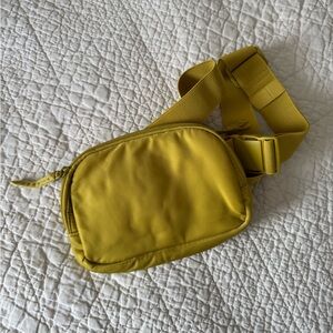 Vera Bradley Fanny Bag